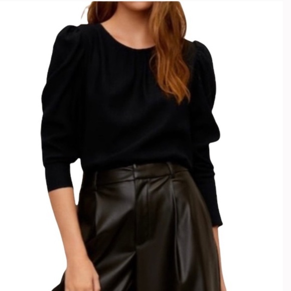 Zara Tops - Zara Puff Sleeve Sweatshirt Crop Top | Black | Size Large